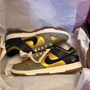 Nike Gold and Black Patterned Box